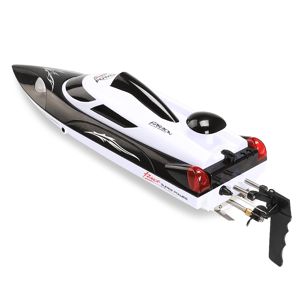 HJ806 RC Boat High Speed 35km/h 200m Control Distance Fast Ship With Cooling Water System
